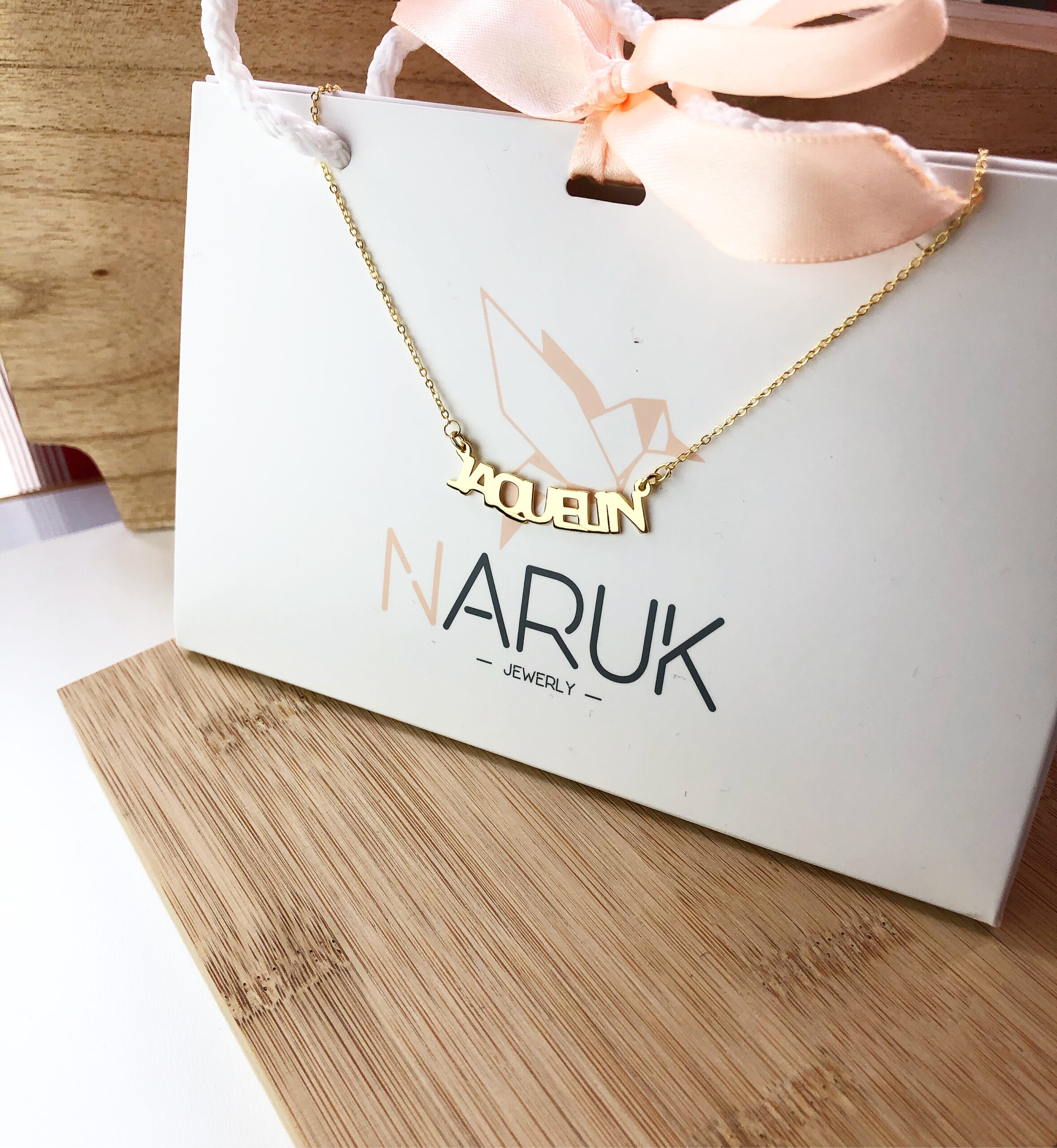 joya con packaging naruk