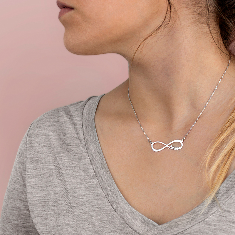 plata de ley chica con gargantilla infinito personalizada