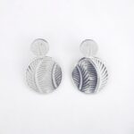 Pendientes hojas redondas plateado