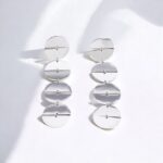 Pendientes semicírculos plateados