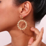 Pendientes círculo flores - Imagen 2