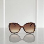 Gafas de Sol ANNA – Estilo Butterfly con Acabado Soft Touch y Lentes Overlap - Imagen 6