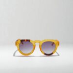 Gafas Zeno Round – Amarillo con Lente Negro Degradado