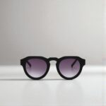 Gafas Zeno Round – Negro con Lente Negro Degradado