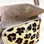 Bolso de piel con estampado leopardo “Naïa” | Colección Instinct Woman by Naruk - Imagen 3